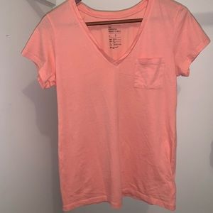 Gap Maternity - pocket V neck tee - size small